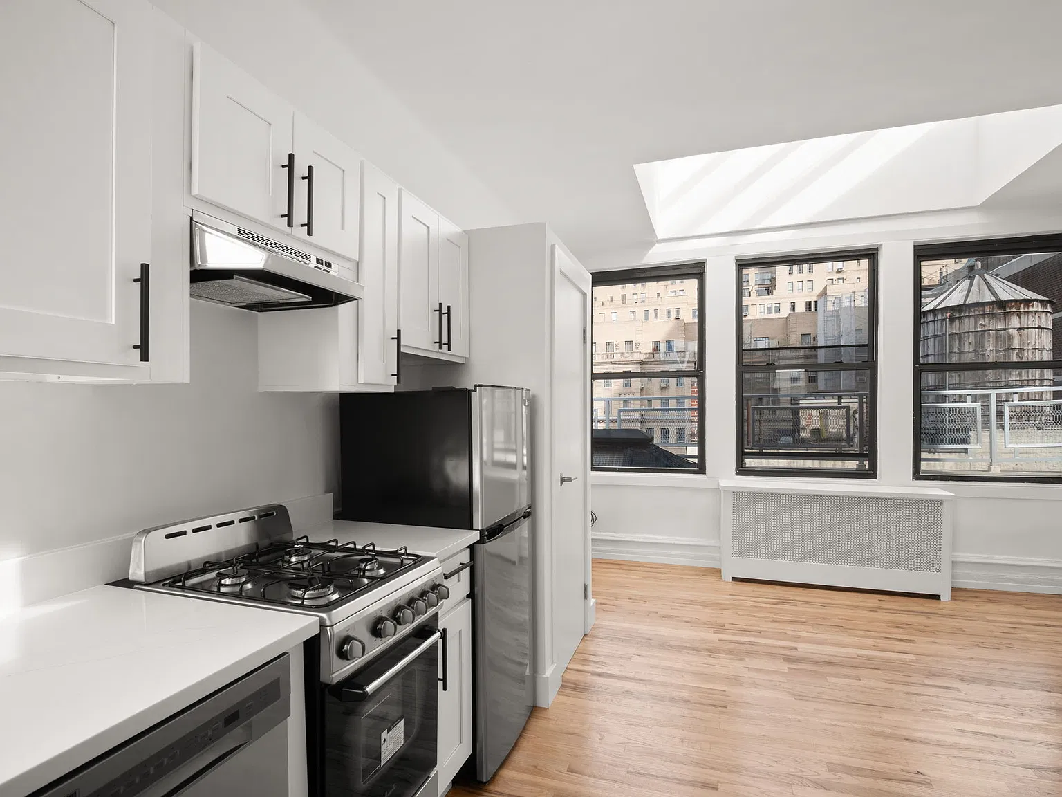 347 West 55th Street — Photo 3
