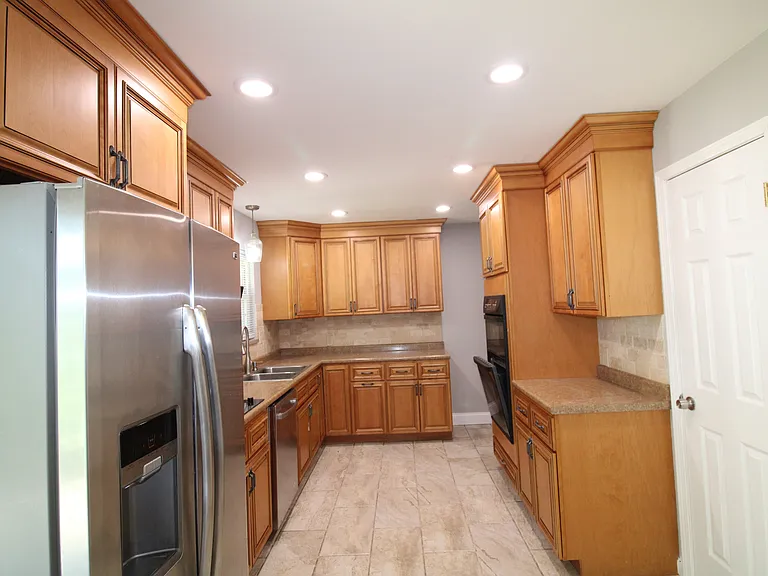 12533 Starspur Ln — Photo 6