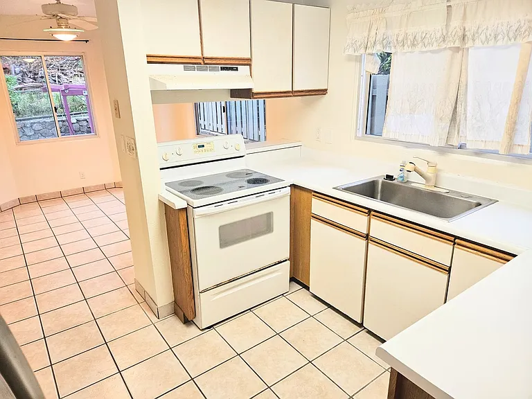386 Kupaua Pl — Photo 7