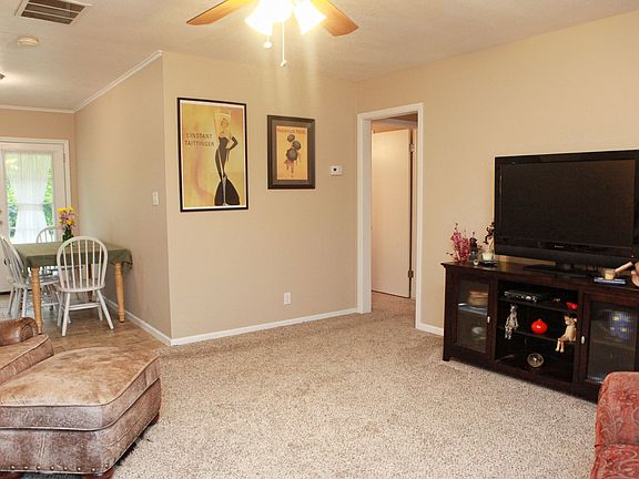 Good flow to this home for entertaining