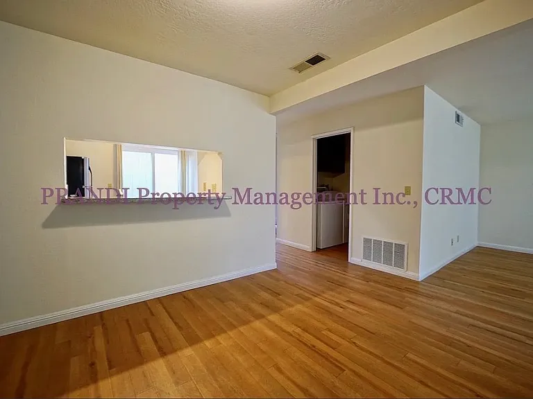 12 Fielding Cir — Photo 2