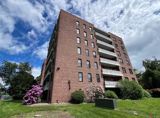 315 King St APT 2H, Pt Chester, NY