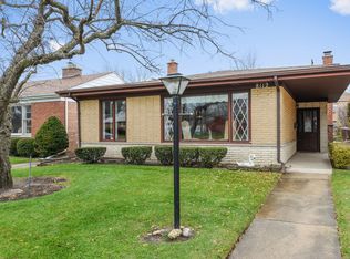 8112 Kedvale Ave, Skokie, IL 60076