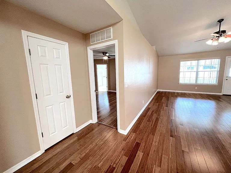 70 Pheasant Dr — Photo 26