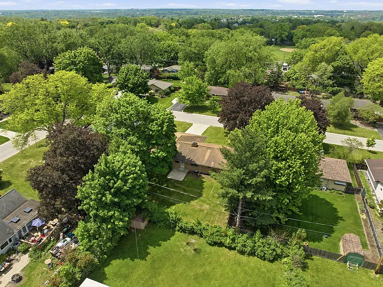 152 Crestwood Dr — Photo 35
