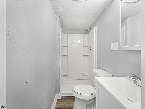 5th image of 885 Wales Rd NE