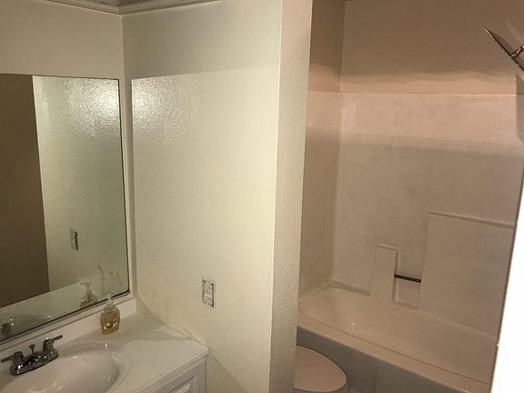 3rd image of 149 W 6th St APT 29