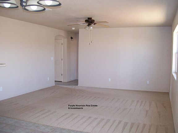 3rd image of 4130 Calle De Luna