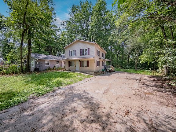 2nd image of 2472 Hawks Rd