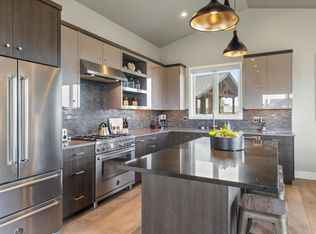 19208 Gateway Loop LOT 17, Bend, OR 97702