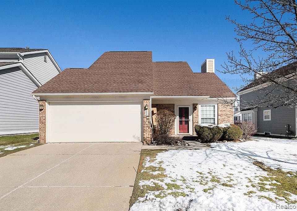1st image of 41317 Belmont Dr #1