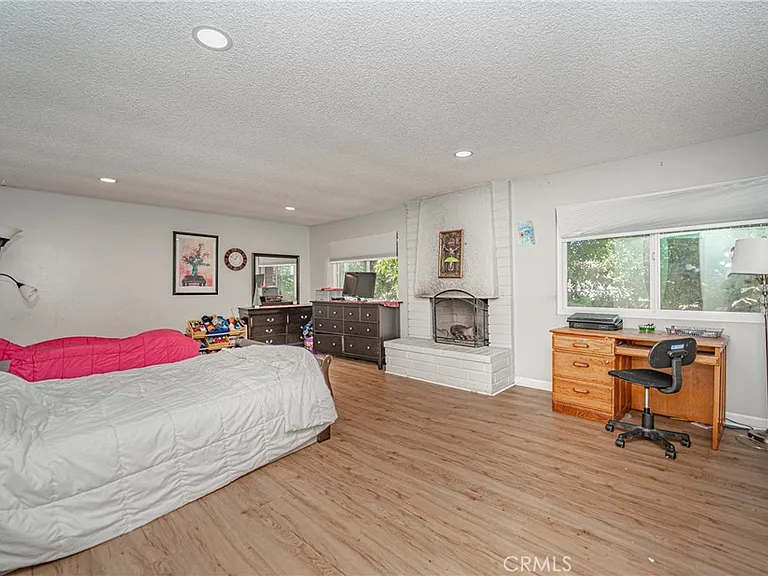 11321 Hart Way — Photo 20