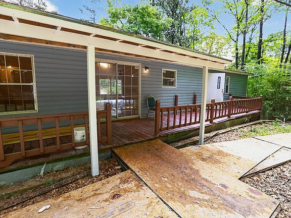 3rd image of 34 Halls Mill Rd
