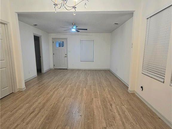 2nd image of 1009 S Nebraska Ave