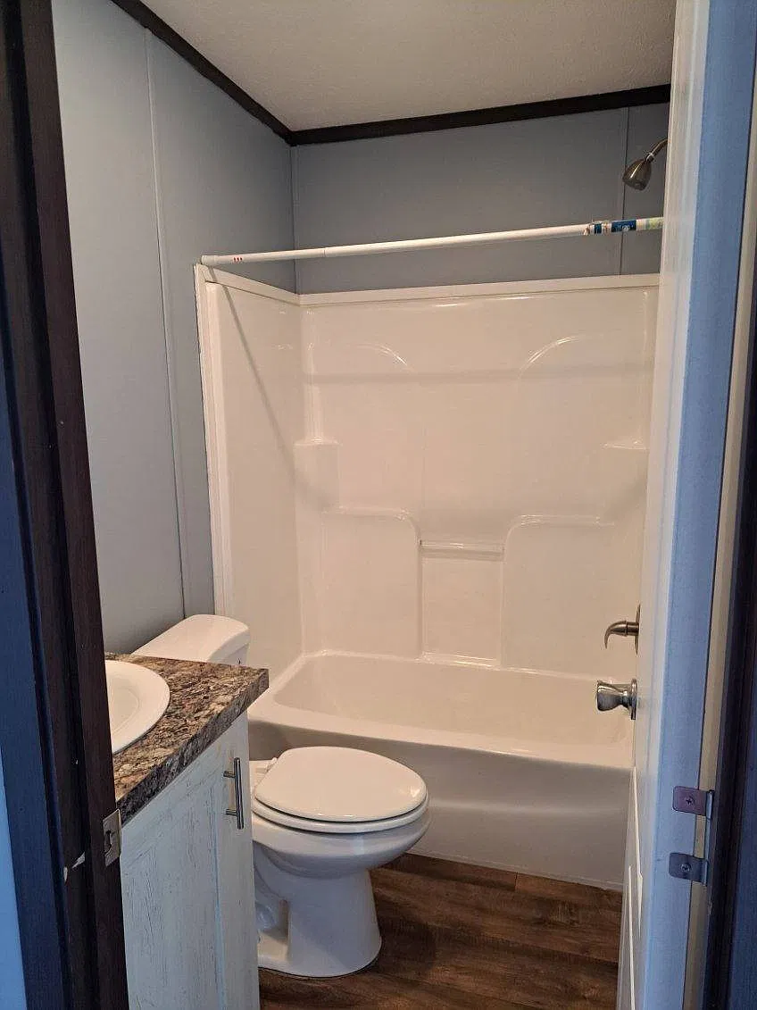 208 N Highway 22A in Panama City, FL 32404 — Photo 4