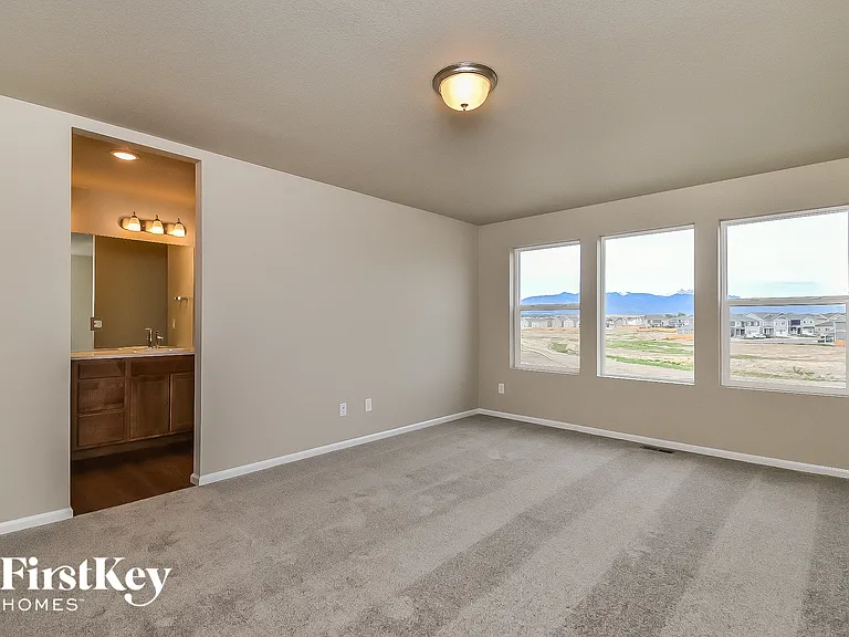 10225 Luneth Dr — Photo 7