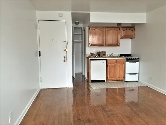 Rented by (LEGACY NOT ACTIVE) DiGiulio Group Real Estate, LLC | media 25