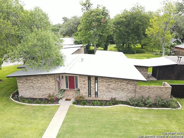 1st image of 1019 N Avenue E