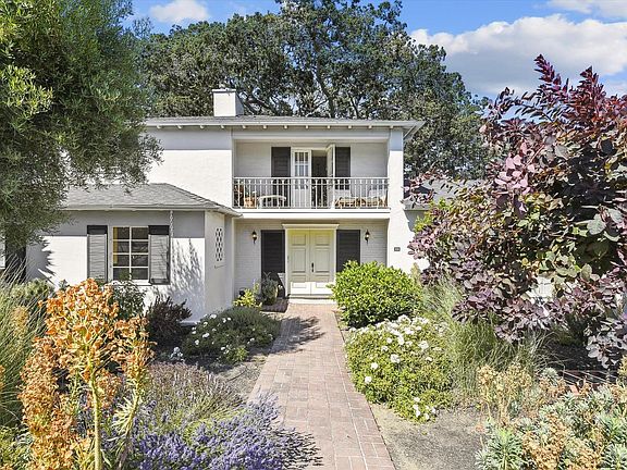 2nd image of 200 Camino Alto