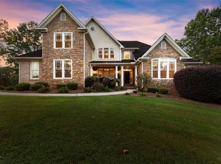 526 Orchard Dr, Clarkesville, GA 30523