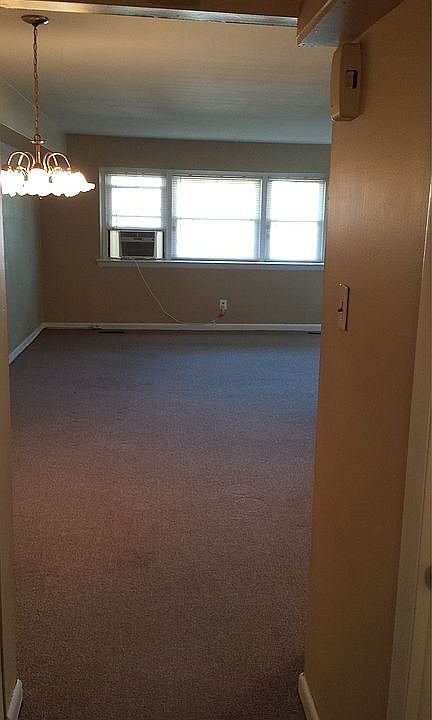 dining room to living room v