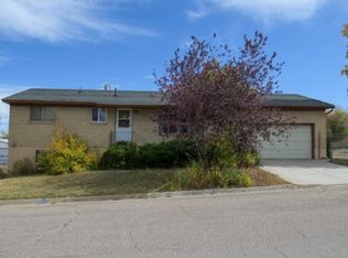 325 18th St, Evanston, WY 82930