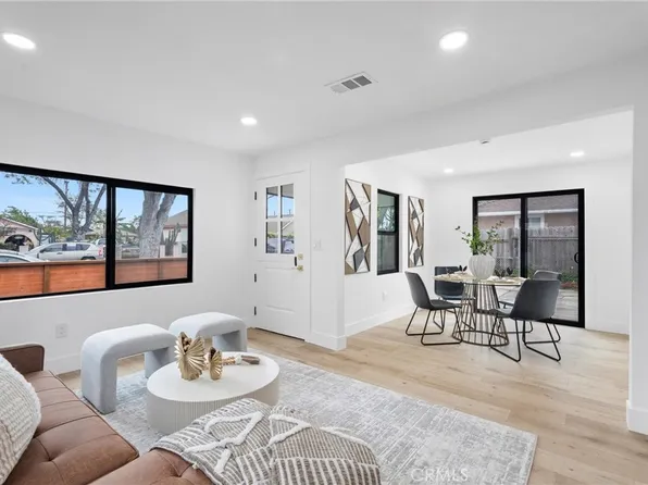 2220 Halladay St, Santa Ana, CA 92707