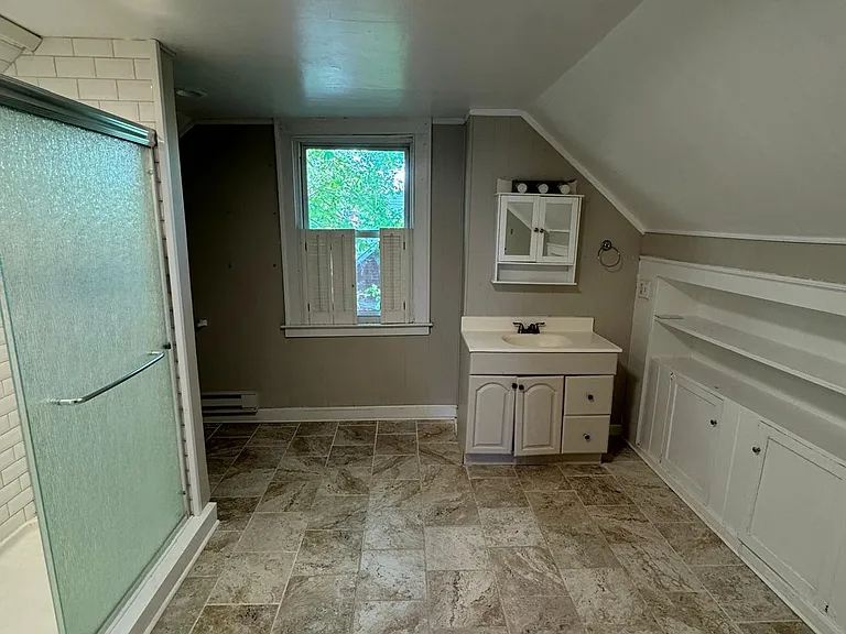 44 Tuttle Pl — Photo 15