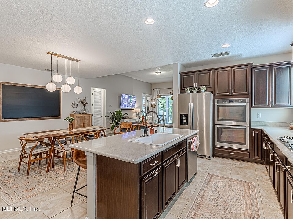 1st image of 70 CALUMET Drive