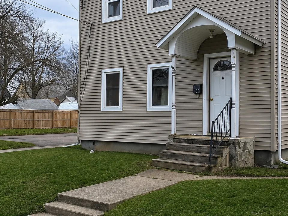 232 Birchwood Ave #D