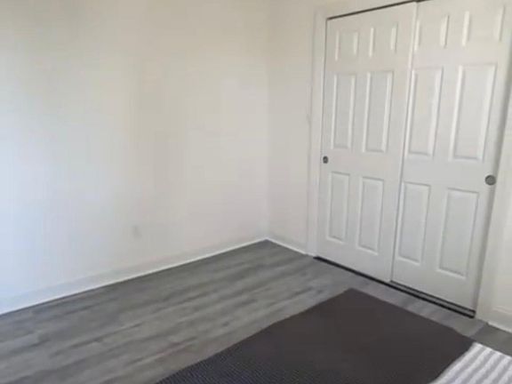 Bedroom 1 - Main floor - Closet