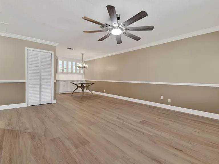 1615 Shirley Ct — Photo 6