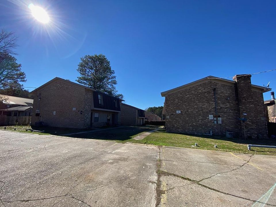 2nd image of 54 Hillcrest Dr