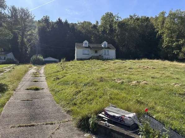 4 Springer Addition, Triadelphia, WV 26059