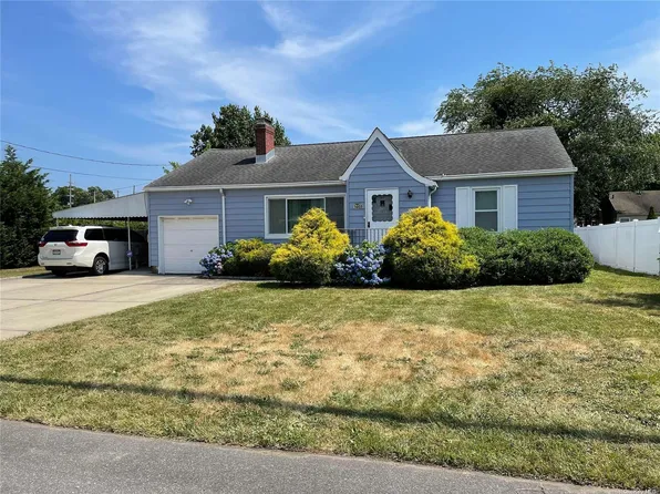 1603 2nd Street, West Babylon, NY 11704