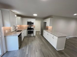 15118 Hickory St, Spring Lake, MI 49456