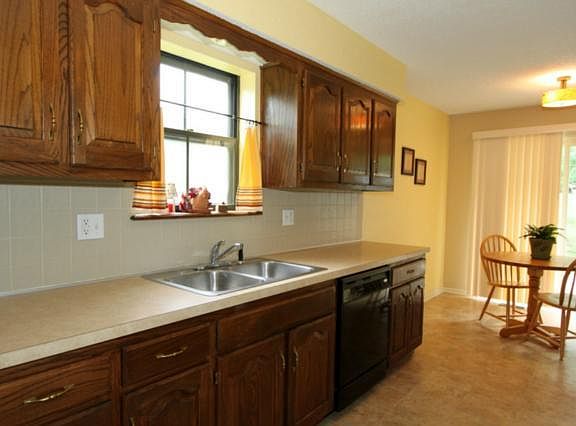 4th image of 8509 NW Atkins Ct