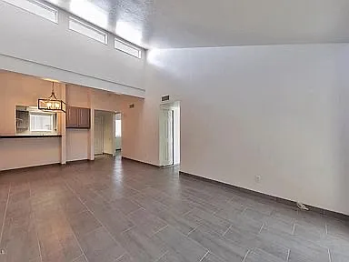 406 E Washington Ave #B — Photo 44