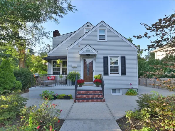 32 Franklin Avenue, Sea Cliff, NY 11579