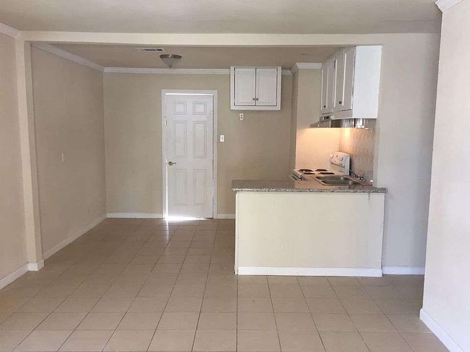 1st image of 519 Ulrich St