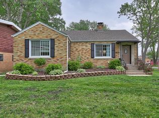 1803 E Lincoln Ave, Des Plaines, IL 60018