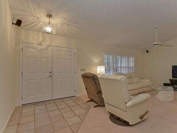 4th image of 15607 Lake Grace Dr