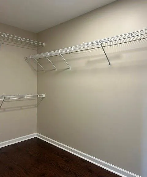 137 Avalon Dr — Photo 10