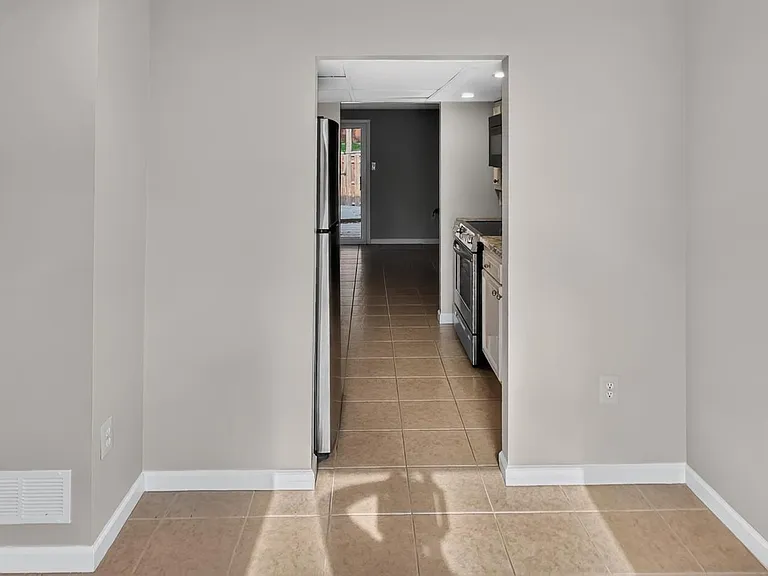 6556 Pennacook Ct — Photo 8