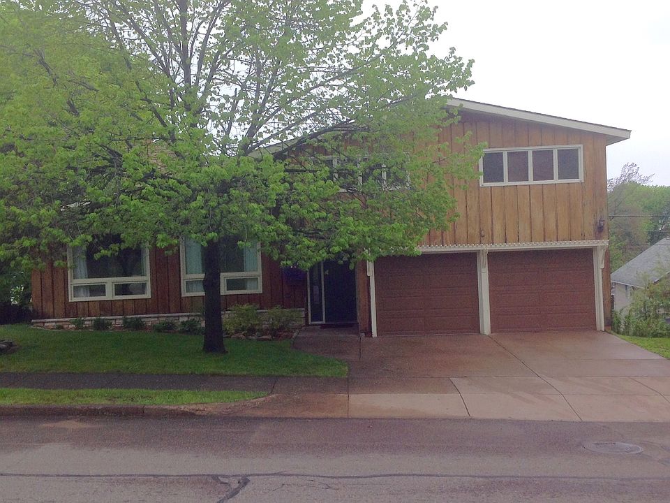 1st image of 458 W Hewitt Ave