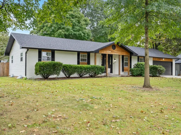2230 W Cynthia Street, Springfield, MO 65810