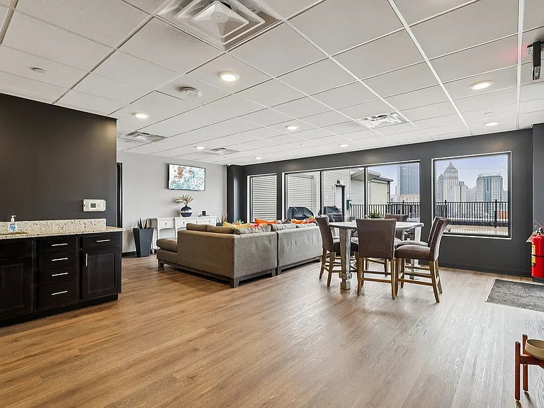 69-web-or-mls-Penn Ave-2409-904
