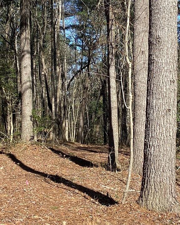 1st image of 5 Breeze Hill Rd