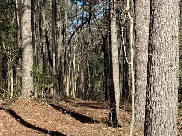 5 Breeze Hill Rd, North Wilkesboro, NC 28659