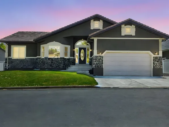 2640 Aspen Park Ln, North Logan, UT 84341